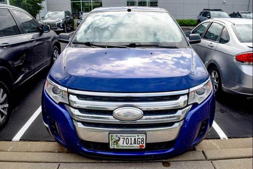 Blue Metallic 2013 Ford Edge SE
