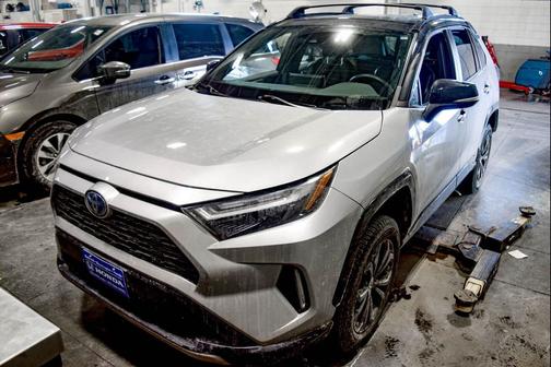 2022 Toyota RAV4 Hybrid SE
