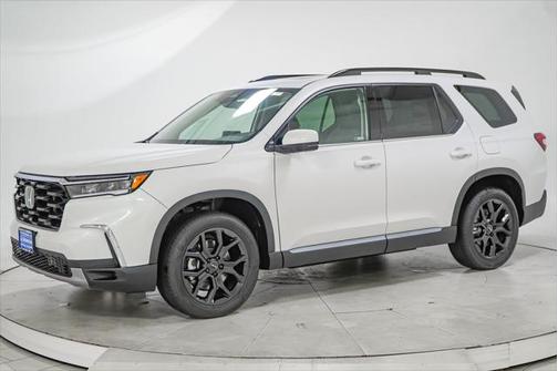 2025 Honda Pilot Touring 8-Passenger