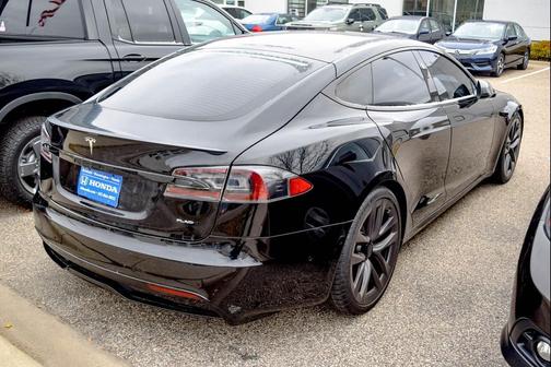 2021 Tesla Model S Plaid