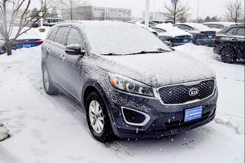 2017 Kia Sorento LX