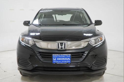 Crystal Black Pearl 2022 Honda HR-V LX