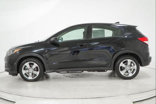 Crystal Black Pearl 2022 Honda HR-V LX