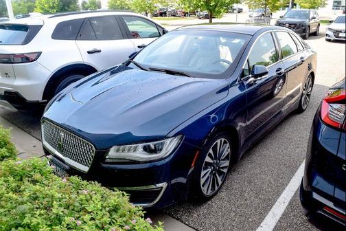 2017 Lincoln MKZ Base