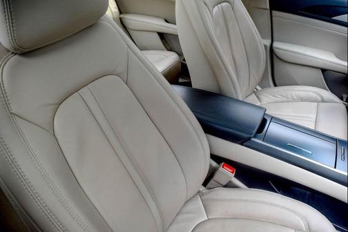 2017 Lincoln MKZ Base