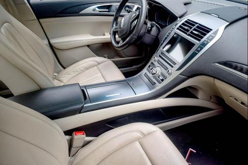 2017 Lincoln MKZ Base