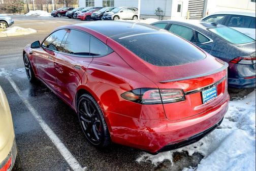 2023 Tesla Model S Plaid
