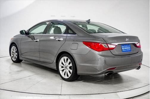 2011 Hyundai SONATA SE