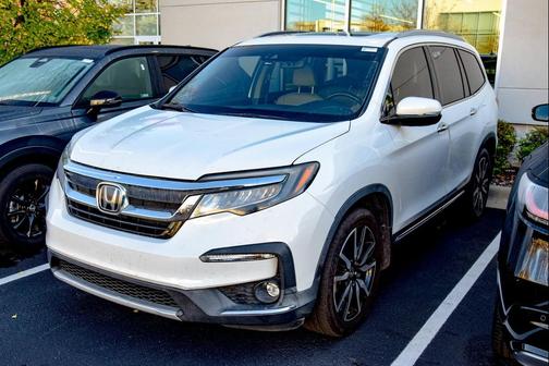 Platinum White Pearl 2020 Honda Pilot AWD Elite