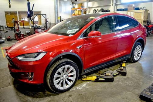 2021 Tesla Model X Performance Dual Motor All-Wheel Drive