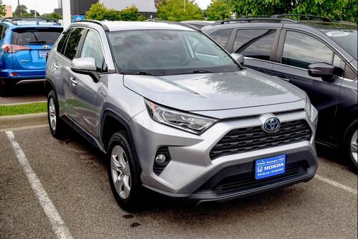 2021 Toyota RAV4 Hybrid XLE