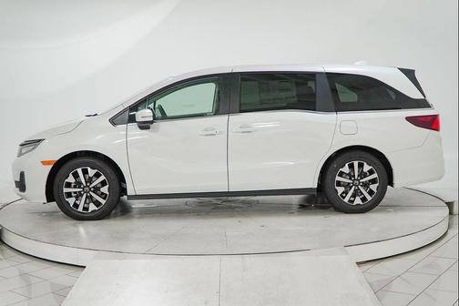 Platinum White Pearl 2026 Honda Odyssey EX-L