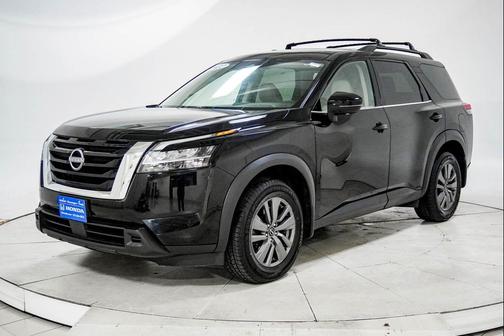 2022 Nissan Pathfinder SV 4WD