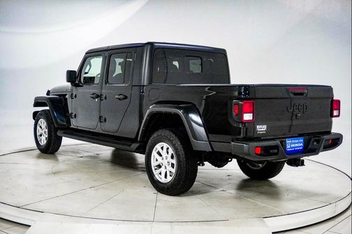 2023 Jeep Gladiator Sport S