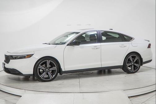 Platinum White Pearl 2023 Honda Accord Hybrid Sport