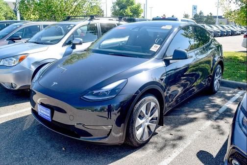2024 Tesla Model Y Long Range Dual Motor All-Wheel Drive