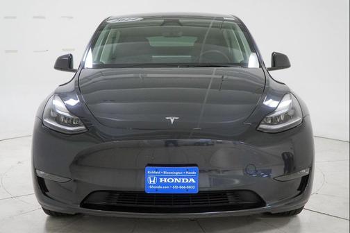 2024 Tesla Model Y Long Range Dual Motor All-Wheel Drive