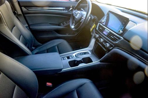 2022 Honda Accord Hybrid Base