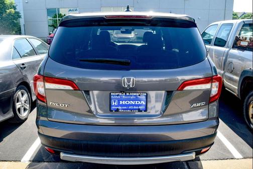 Modern Steel Metallic 2019 Honda Pilot EX-L