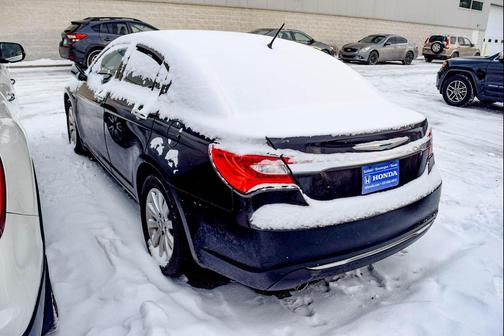 2013 Chrysler 200 Limited