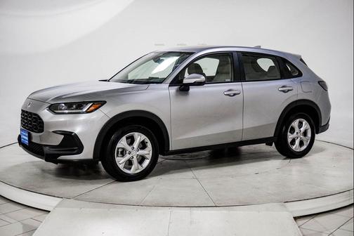 Lunar Silver Metallic 2024 Honda HR-V LX