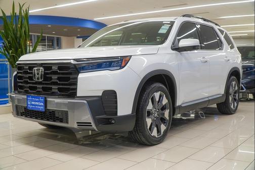 2026 Honda Pilot Touring 8-Passenger