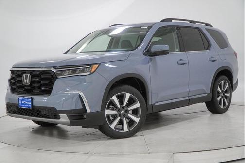 2025 Honda Pilot Touring 8-Passenger
