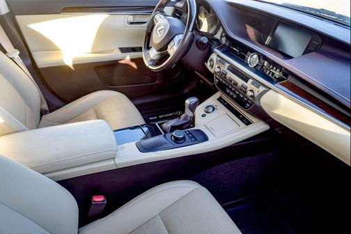 2018 Lexus ES 350 Base