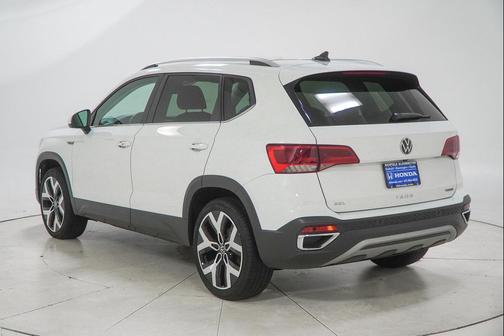 2022 Volkswagen Taos 1.5T SEL