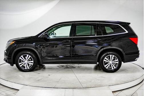 2017 Honda Pilot EX
