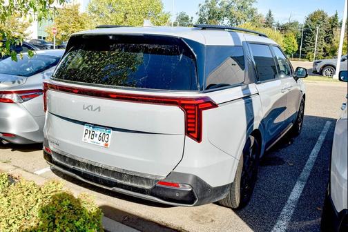 2025 Kia Carnival SX Prestige