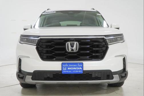 2023 Honda Pilot AWD Elite