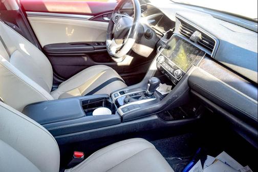 2016 Honda Civic Touring
