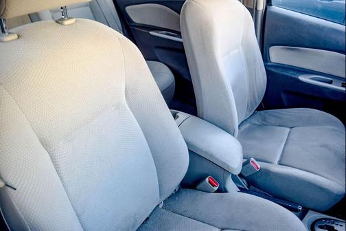 2010 Toyota Yaris Base