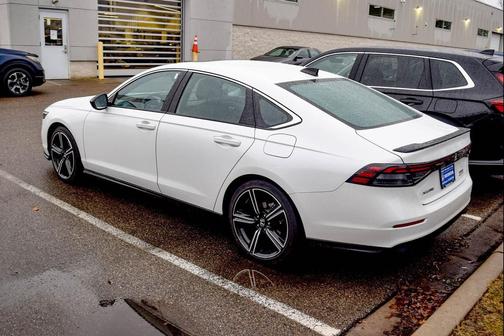 2023 Honda Accord Hybrid Sport