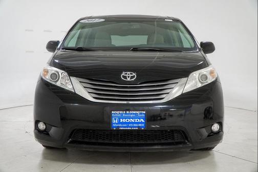 2017 Toyota Sienna XLE