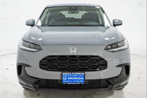 Urban Gray Pearl 2027 Honda HR-V EX-L