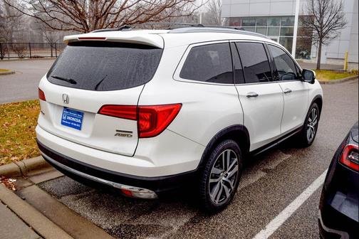 2017 Honda Pilot Touring