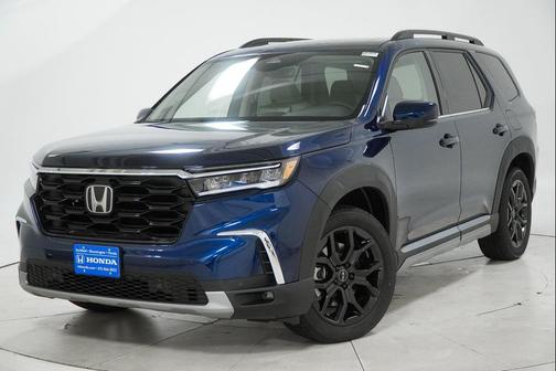2025 Honda Pilot Touring 8-Passenger