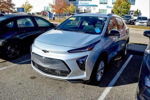 2023 Chevrolet Bolt EUV FWD LT