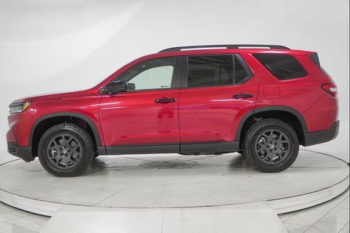 Radiant Red Metallic II 2025 Honda Pilot TrailSport