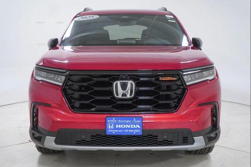 Radiant Red Metallic II 2025 Honda Pilot TrailSport