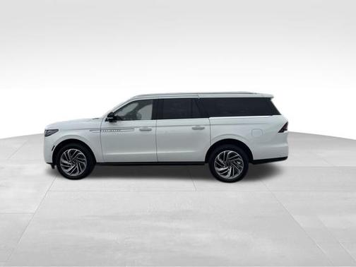 PRISTINE WHITE METALLIC 3C 2025 Lincoln Navigator L L RESERVE