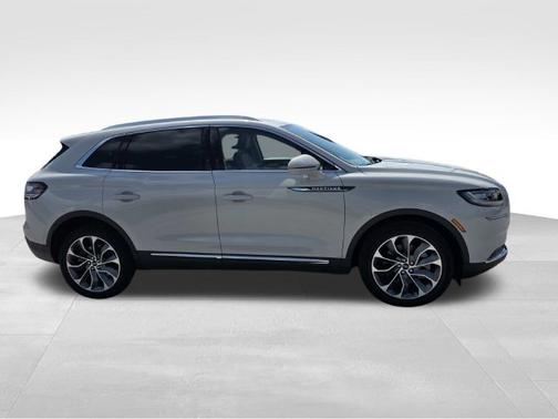 CERAMIC PEARL MET 3C 2023 Lincoln Nautilus RESERVE