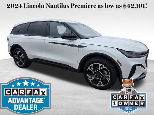 WHITE PLATINUM MET 3C 2024 Lincoln Nautilus PREMIERE