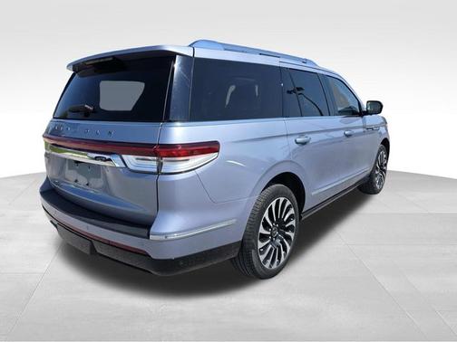 2022 Lincoln Navigator BLACK LABEL