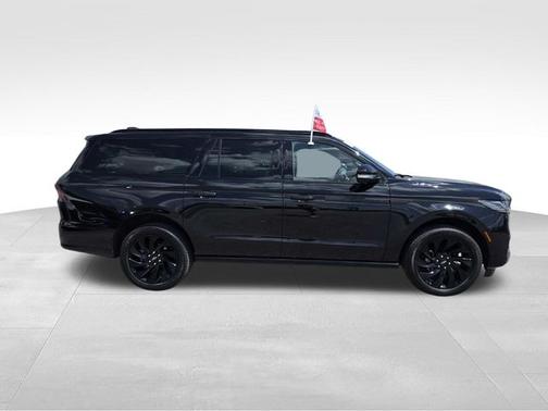 INFINITE BLACK MET CC 2025 Lincoln Navigator L RESERVE
