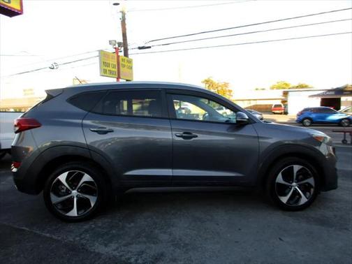 2016 Hyundai TUCSON Sport