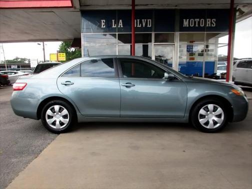 2009 Toyota Camry 4dr Sdn I4 Man (Natl)