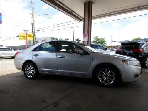 2010 Lincoln MKZ Base